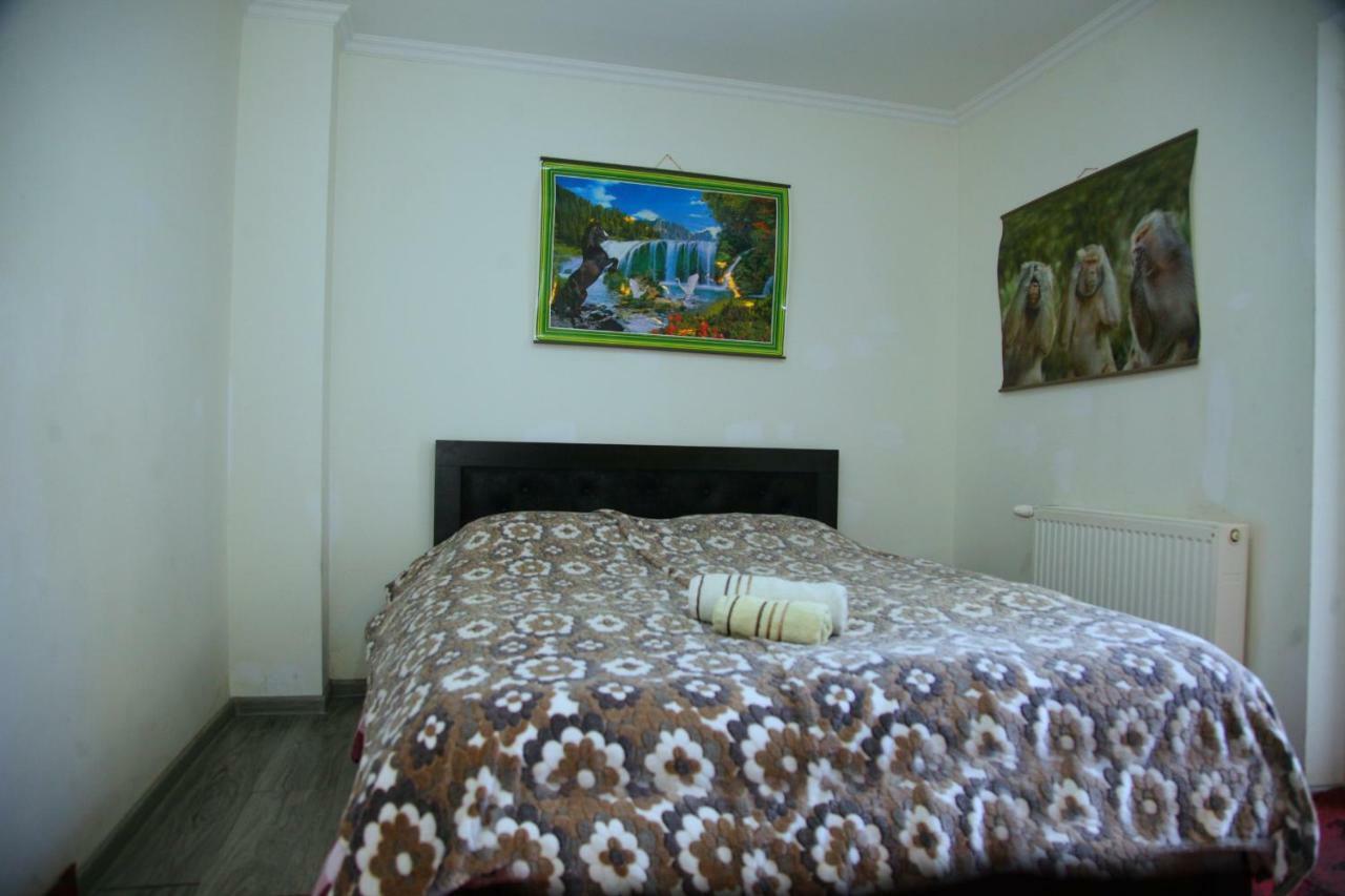 Guesthouse Different Tbilisi Ngoại thất bức ảnh