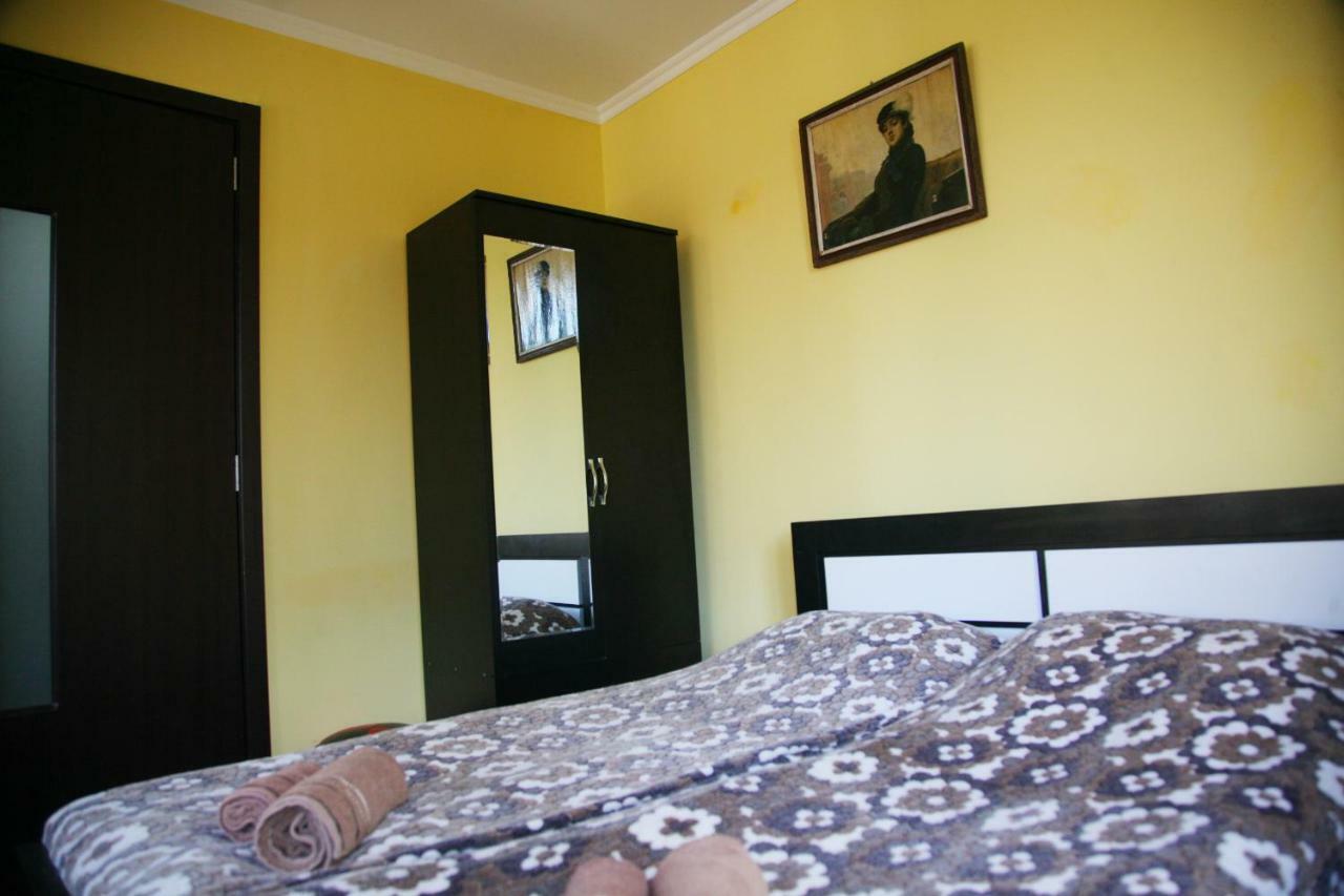 Guesthouse Different Tbilisi Ngoại thất bức ảnh
