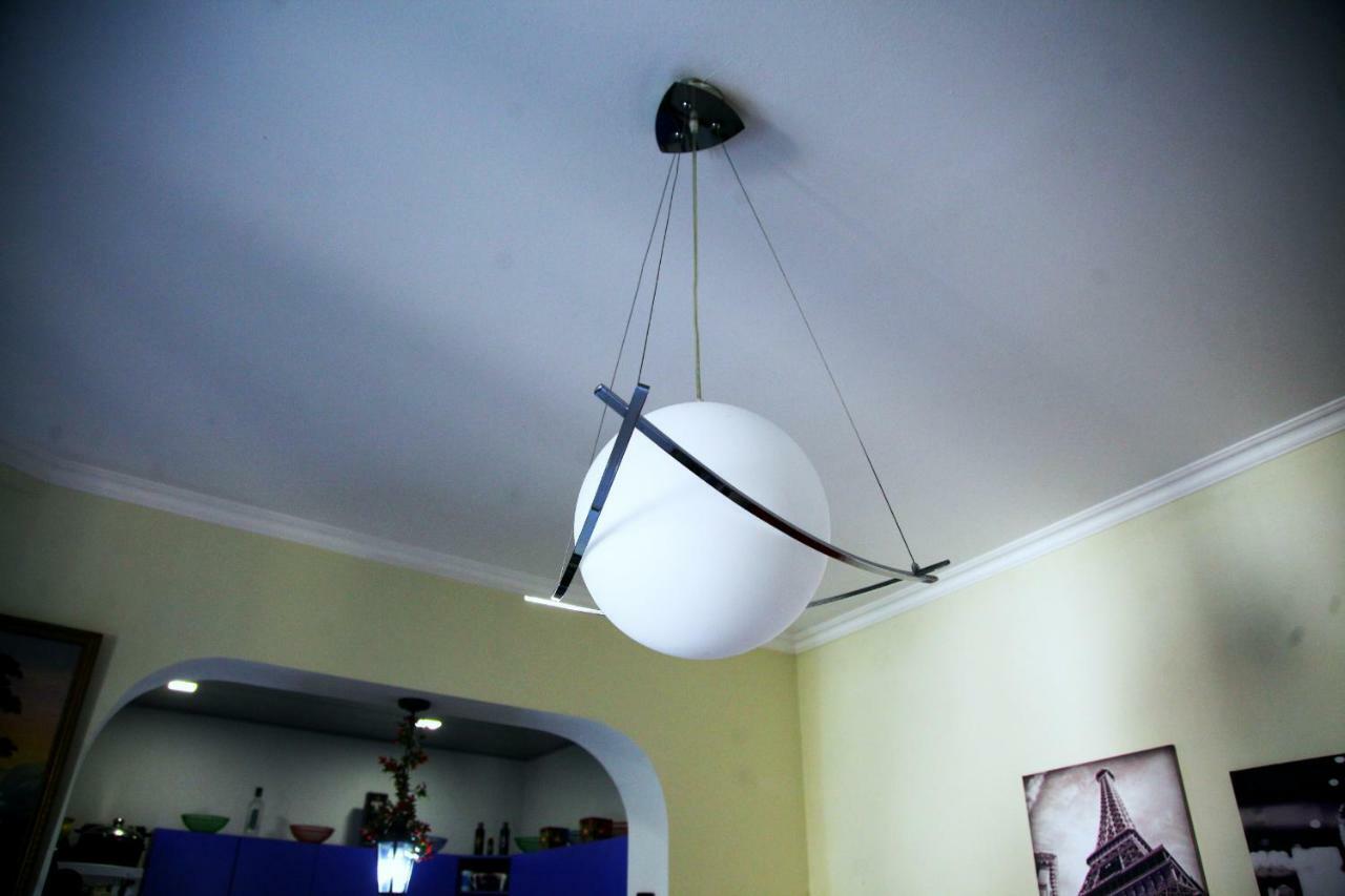 Guesthouse Different Tbilisi Ngoại thất bức ảnh