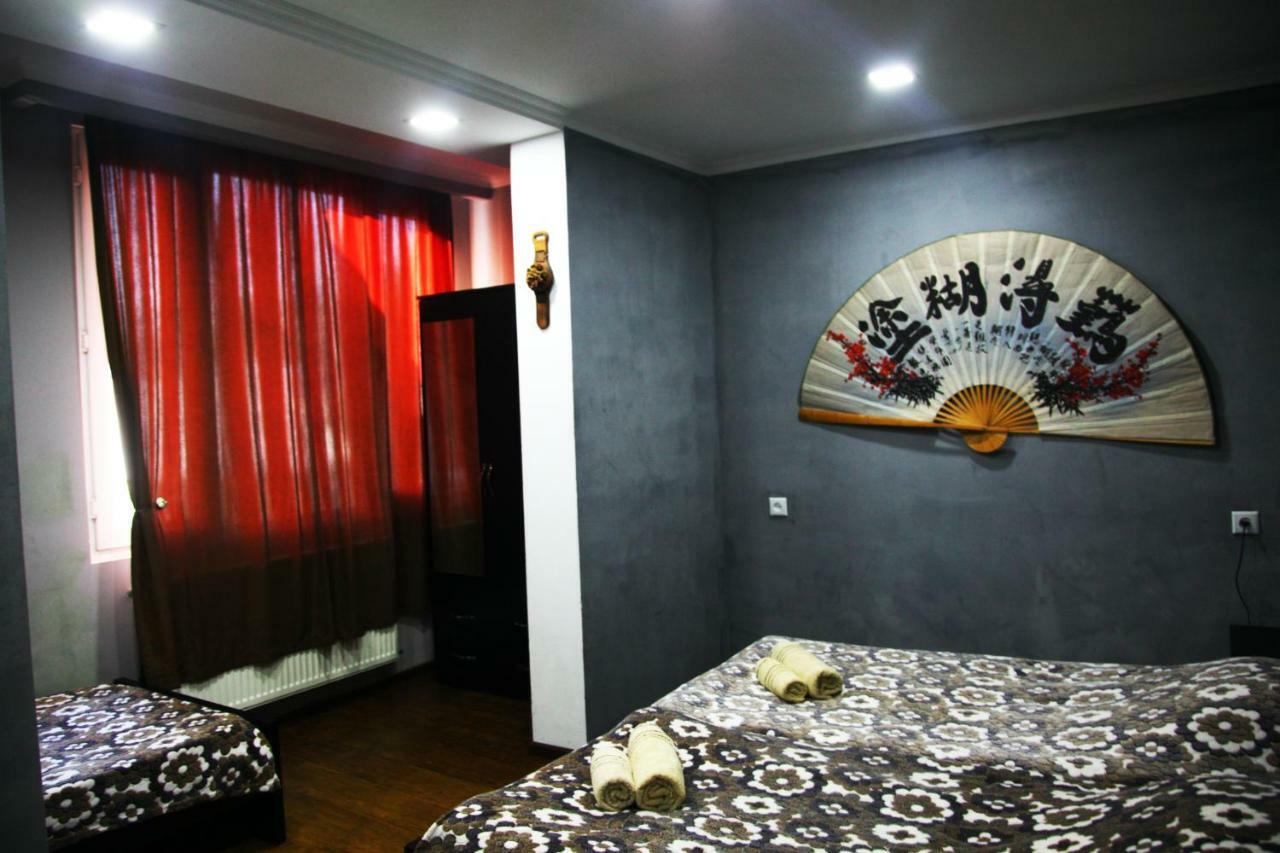 Guesthouse Different Tbilisi Ngoại thất bức ảnh