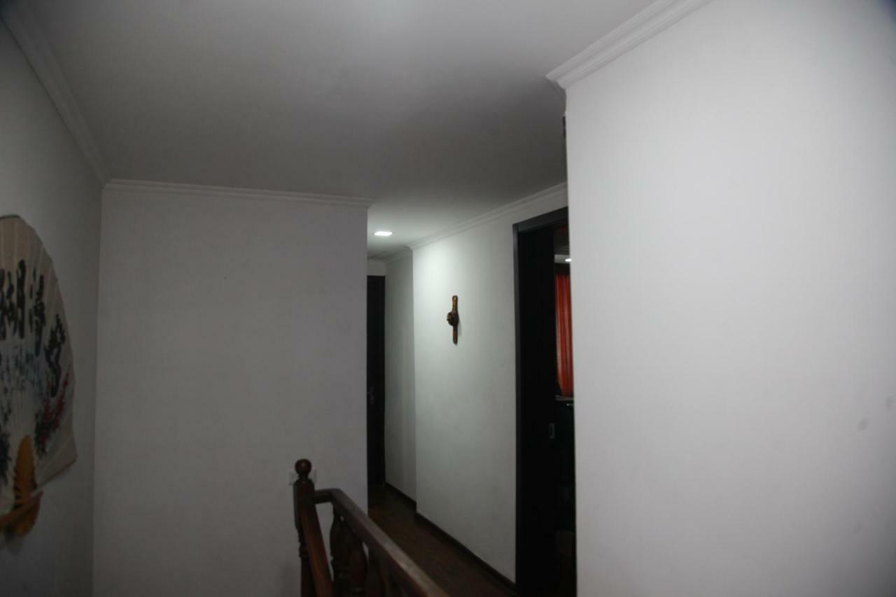 Guesthouse Different Tbilisi Ngoại thất bức ảnh
