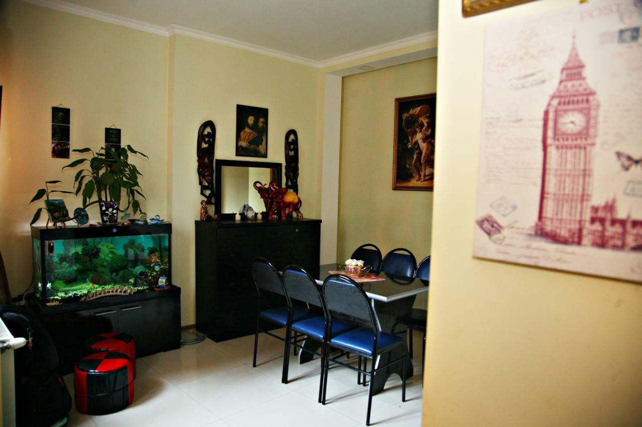 Guesthouse Different Tbilisi Ngoại thất bức ảnh