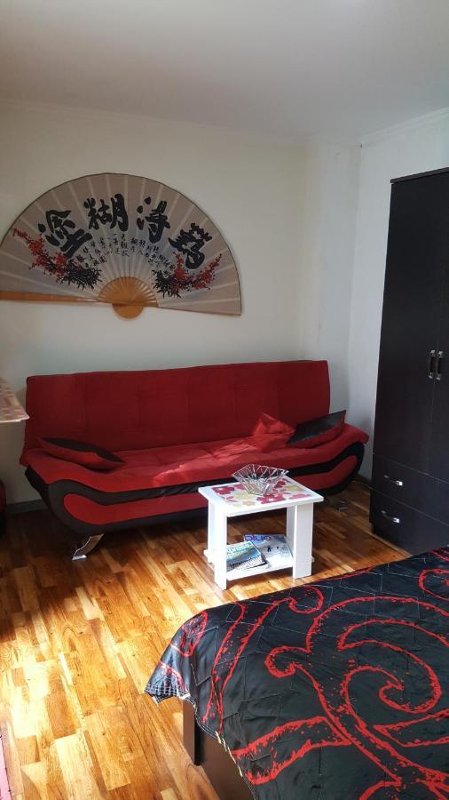 Guesthouse Different Tbilisi Ngoại thất bức ảnh